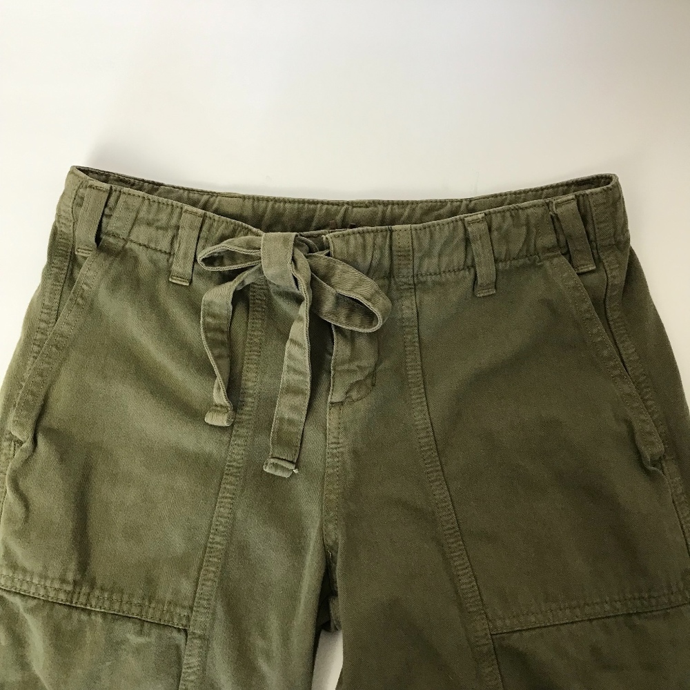 Army Green Capris Size 5